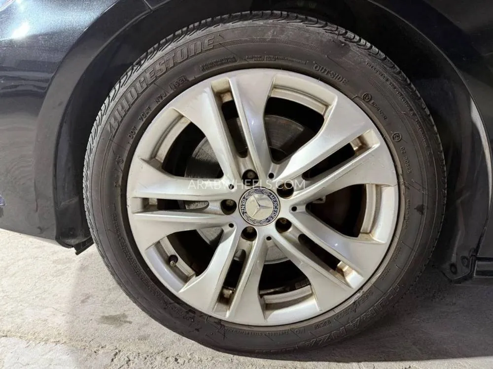 Mercedes Benz E Class 2010 for Sale in Dubai Image-19