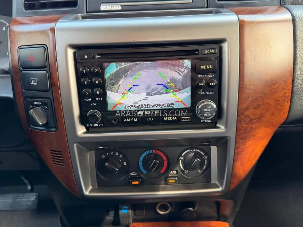 Nissan Patrol 2018 for Sale in Dubai Image-4