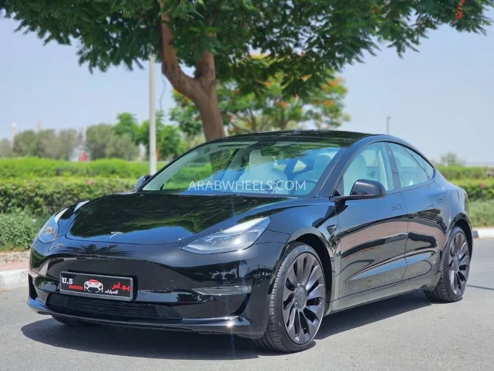 Tesla Model 3 2021 for Sale in Dubai Image-2