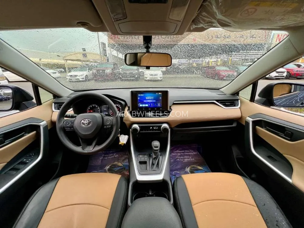 تويوتا راف 4 2024 for Sale in عجمان Image-11