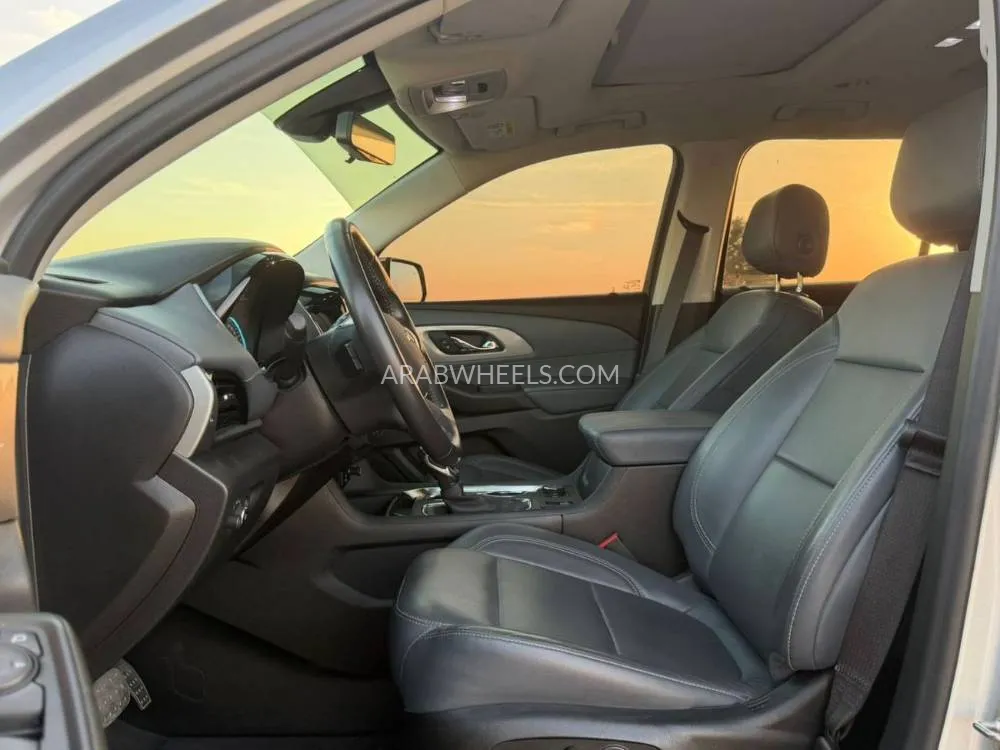Chevrolet Traverse 2021 for Sale in Sharjah Image-10