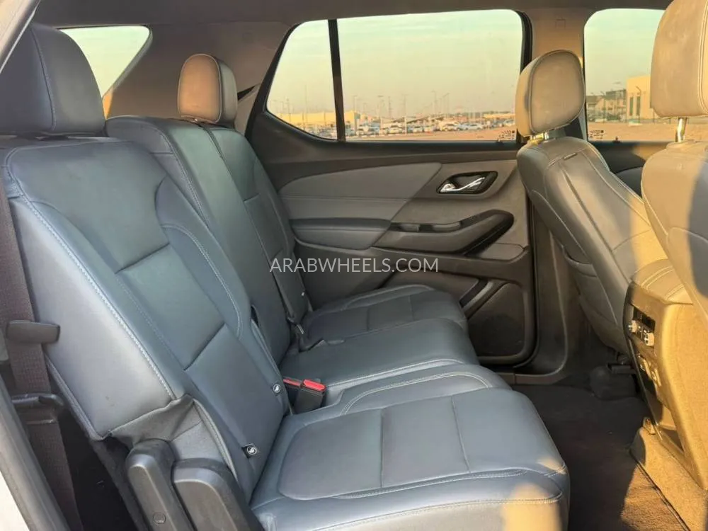 Chevrolet Traverse 2021 for Sale in Sharjah Image-11