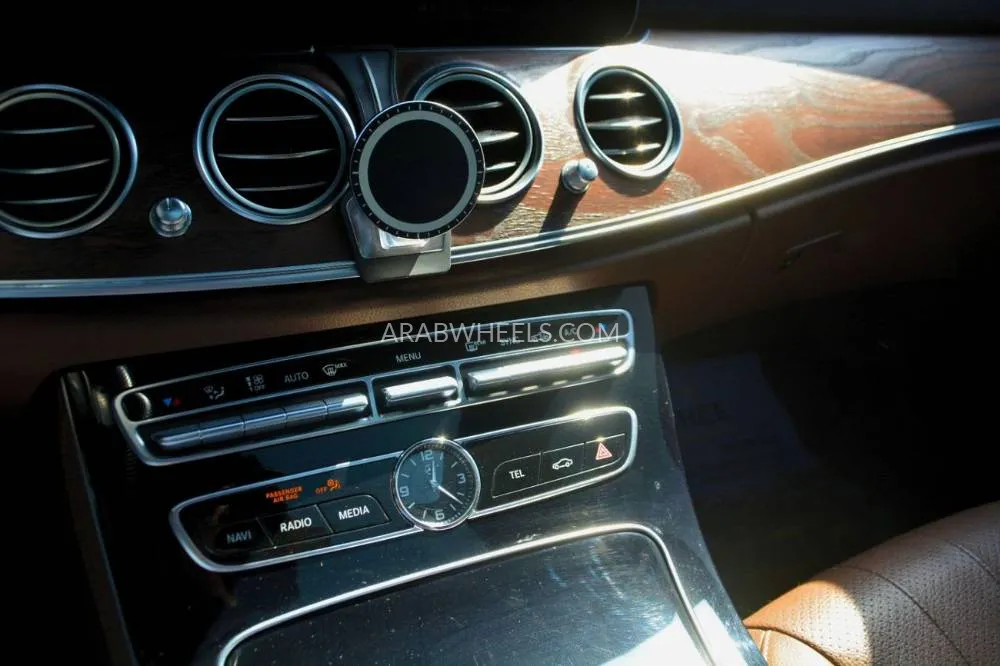 Mercedes Benz E Class 2017 for Sale in Sharjah Image-14