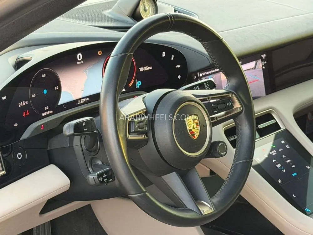 Porsche Taycan 2022 for Sale in Sharjah Image-7