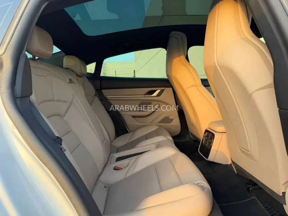 Porsche Taycan 2022 for Sale in Sharjah Image-11