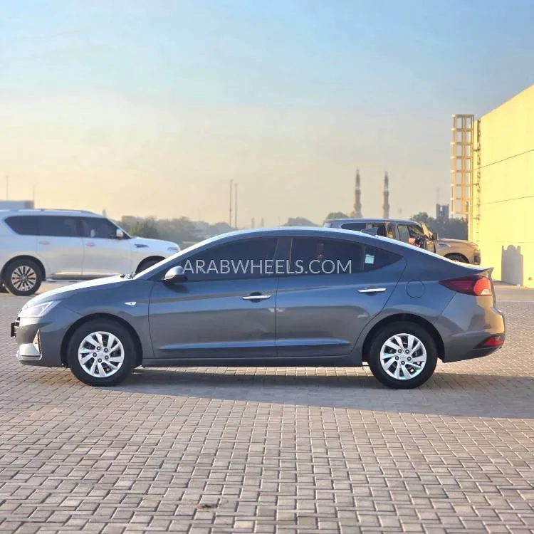 Hyundai Elantra 2020 for Sale in Sharjah Image-5