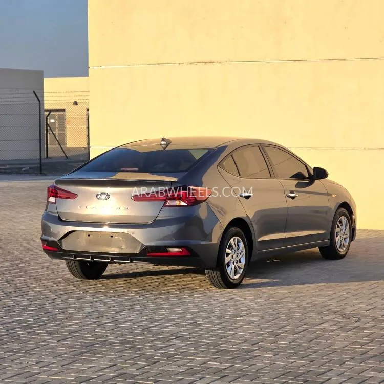 Hyundai Elantra 2020 for Sale in Sharjah Image-8