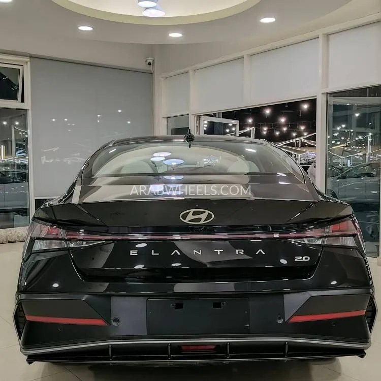 Hyundai Elantra 2024 for Sale in Sharjah Image-3
