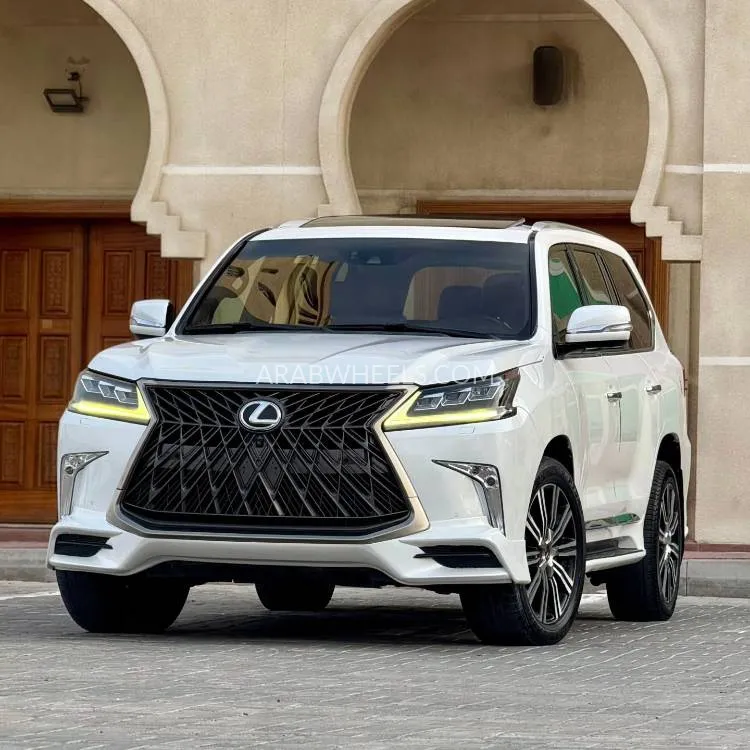 Lexus LX 2018 for Sale in Ajman Image-3