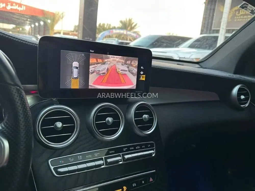 Mercedes Benz GLC Class 2021 for Sale in Ajman Image-2