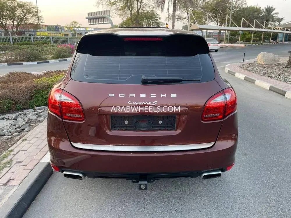 Porsche Cayenne 2011 for Sale in Ajman Image-10