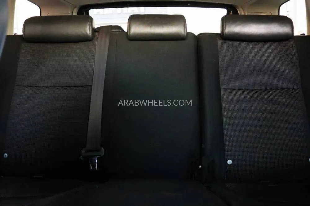 Toyota FJ Cruiser 2008 for Sale in Sharjah Image-9