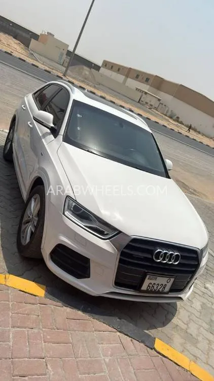 Audi Q3 2018 for Sale in Dubai Image-2