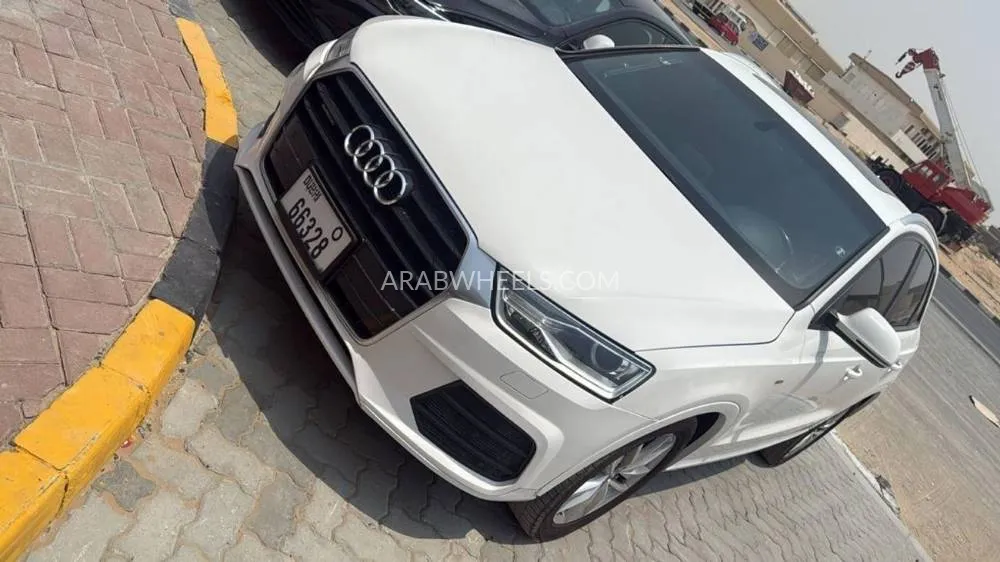 Audi Q3 2018 for Sale in Dubai Image-6