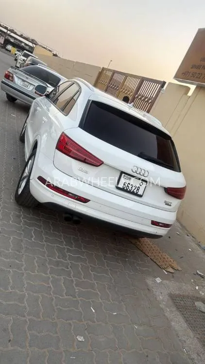 Audi Q3 2018 for Sale in Dubai Image-9