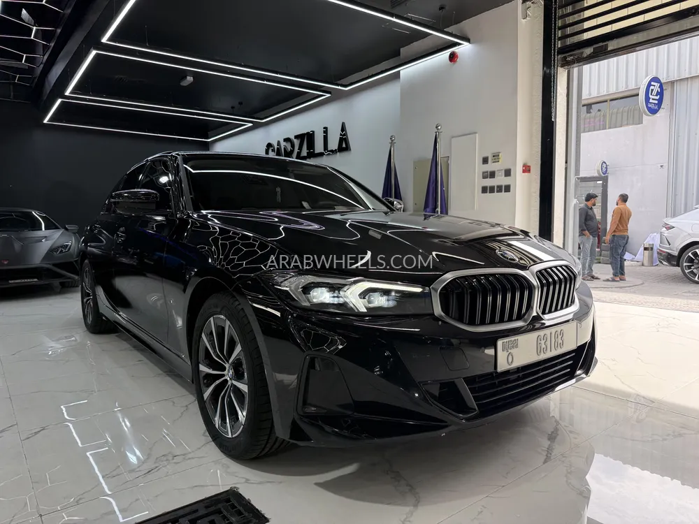 بي إم دبليو الفئة الثالثة 2025 for Sale in دبي Image-14