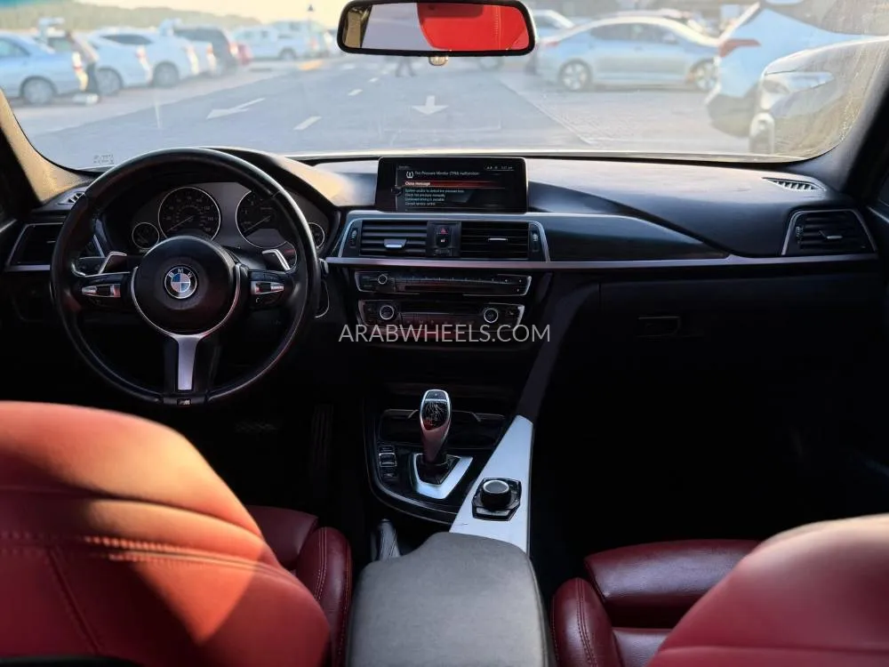 بي إم دبليو الفئة الثالثة 2017 for Sale in الفجيرة Image-9