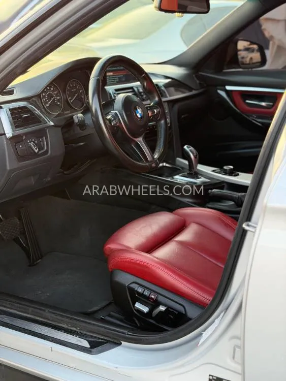 بي إم دبليو الفئة الثالثة 2017 for Sale in الفجيرة Image-11