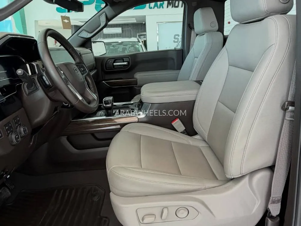 Chevrolet Silverado 2025 for Sale in Abu Dhabi Image-11