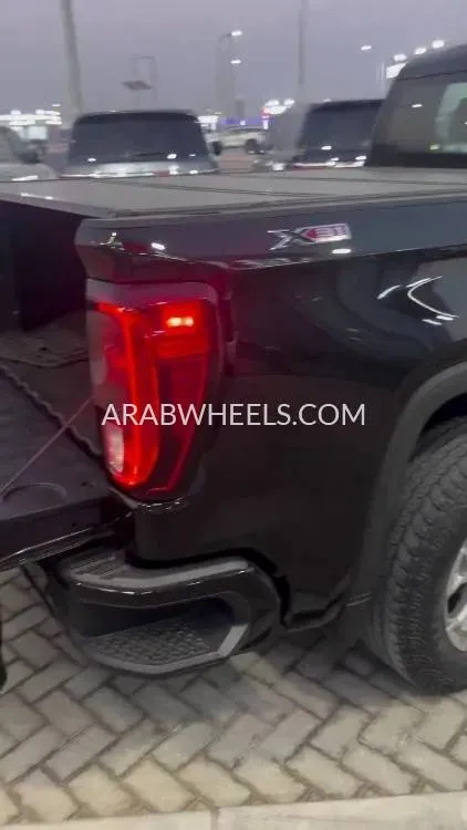 GMC Sierra 2023 for Sale in Abu Dhabi Image-23