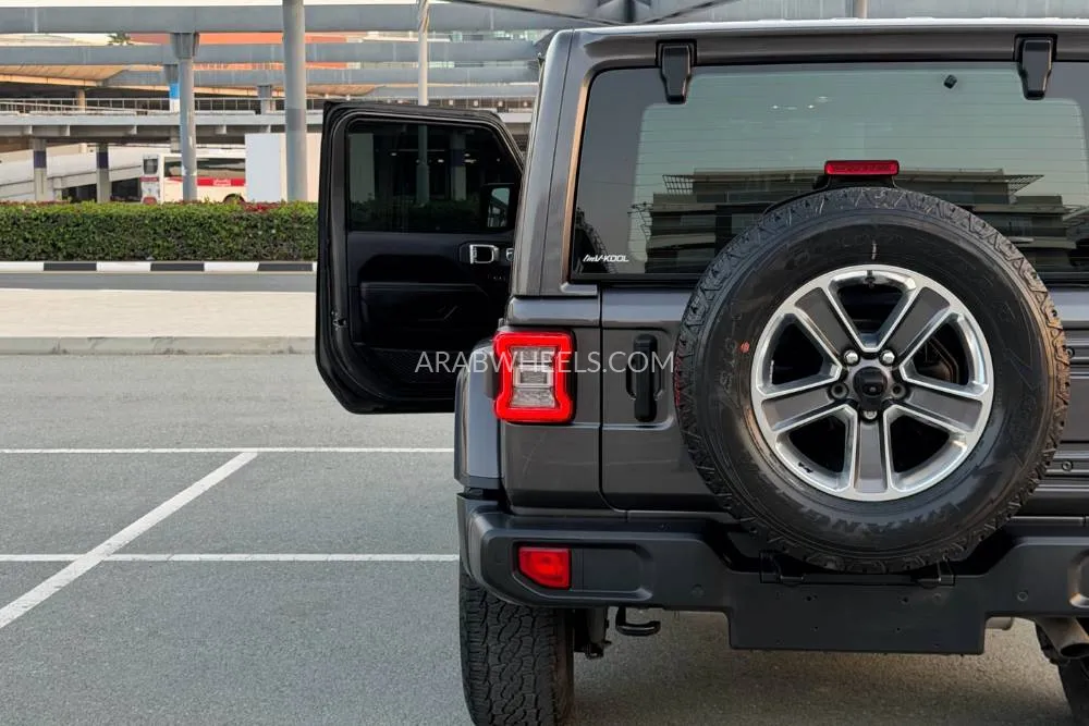 Jeep Wrangler 2021 for Sale in Dubai Image-6