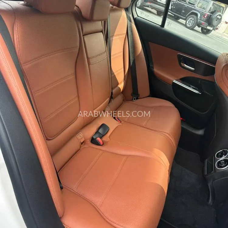 مرسيدس بنز كلاس C 2023 for Sale in دبي Image-6