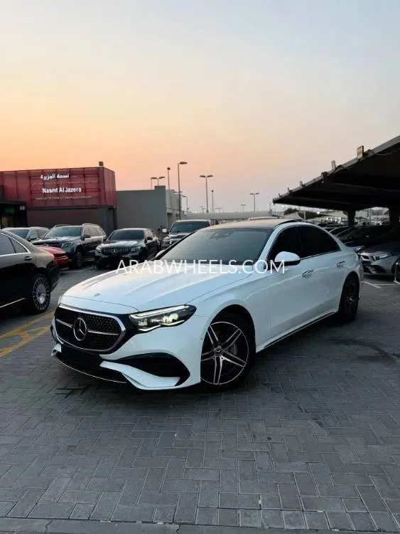 مرسيدس بنز كلاس E 2024 for Sale in الشارقة Image-3