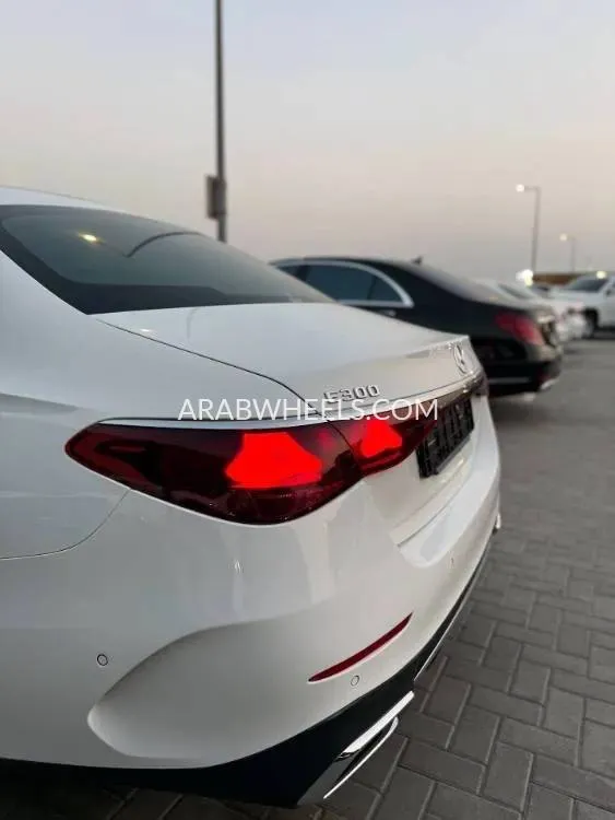 مرسيدس بنز كلاس E 2024 for Sale in الشارقة Image-5