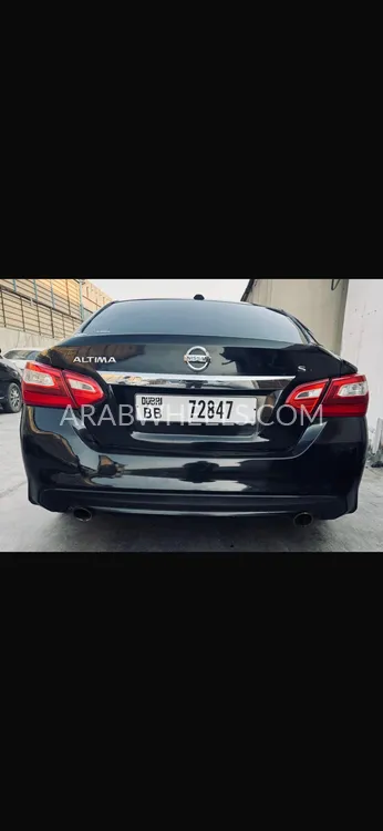 Nissan Altima 2018 for Sale in Sharjah Image-2