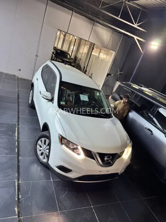 Nissan Rogue 2015 for Sale in Dubai Image-5