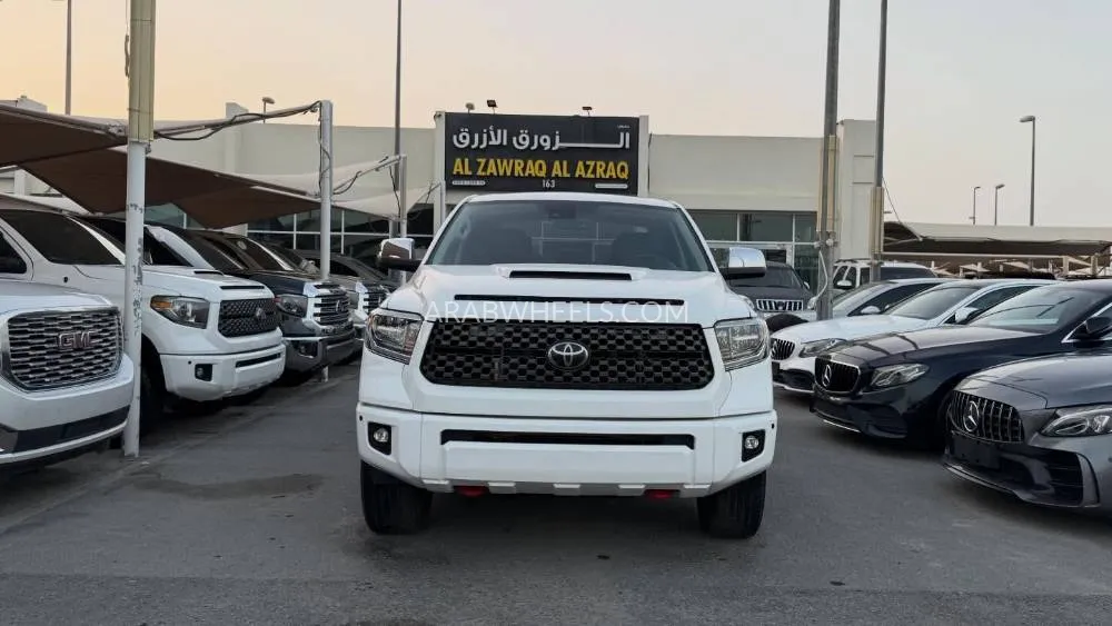 Toyota Tundra 2020 for Sale in Sharjah Image-2