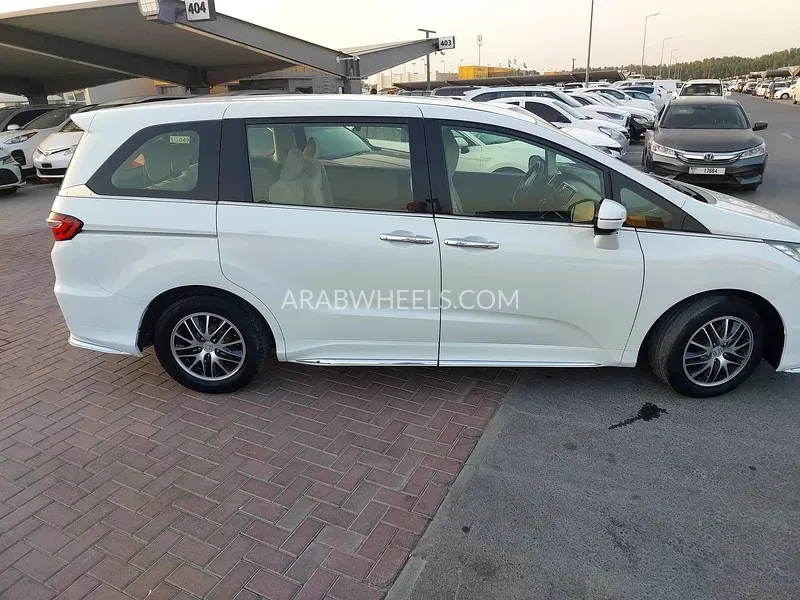 هوندا أوديسي 2019 for Sale in الشارقة Image-12