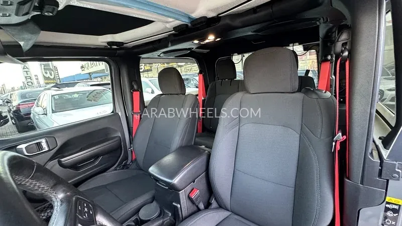 Jeep Wrangler 2021 for Sale in Dubai Image-8