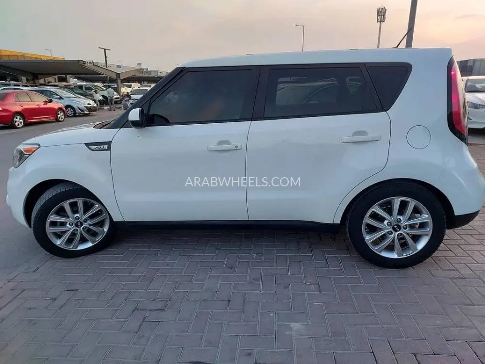 Kia Soul 2018 for Sale in Sharjah Image-15