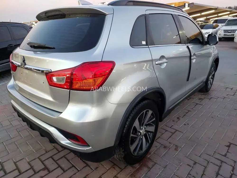 ميتسوبيشي ASX 2018 for Sale in الشارقة Image-10
