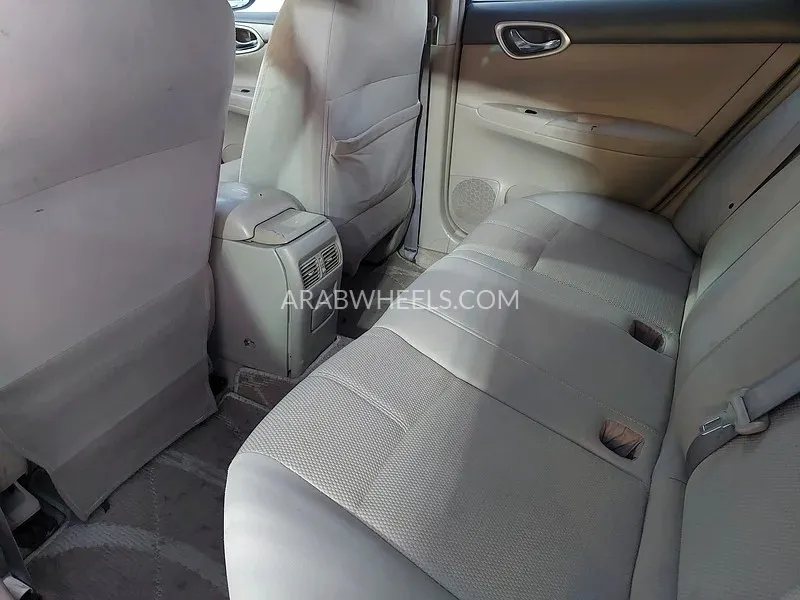 Nissan Sentra 2014 for Sale in Sharjah Image-8
