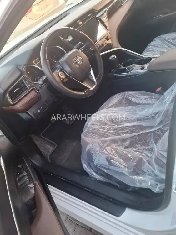Toyota Camry 2018 for Sale in Sharjah Image-3
