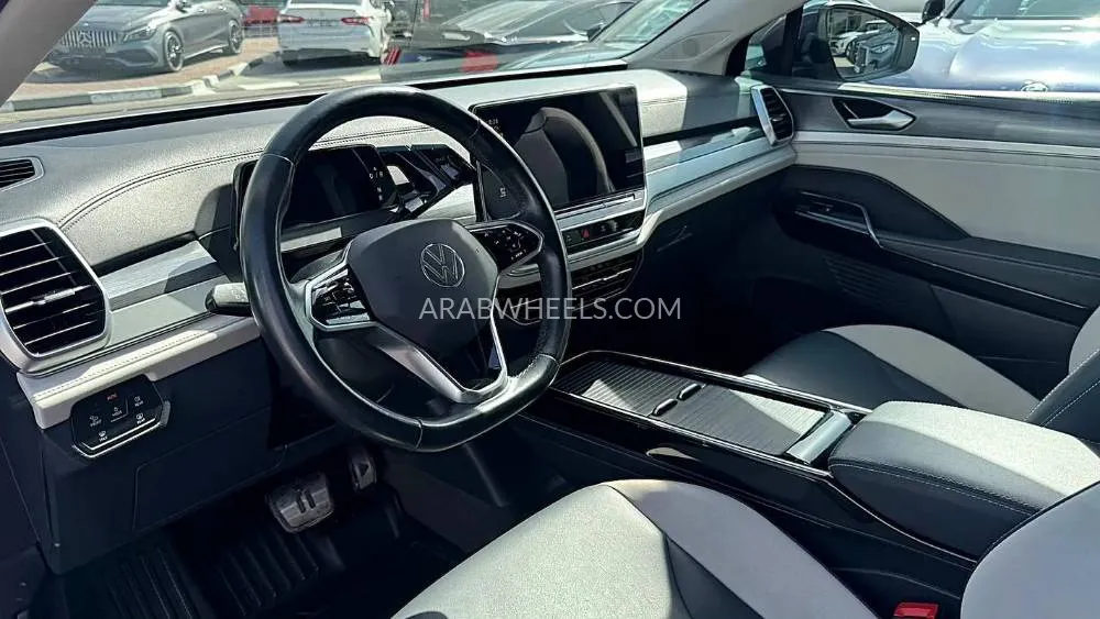 Volkswagen ID.6 2022 for Sale in Dubai Image-5