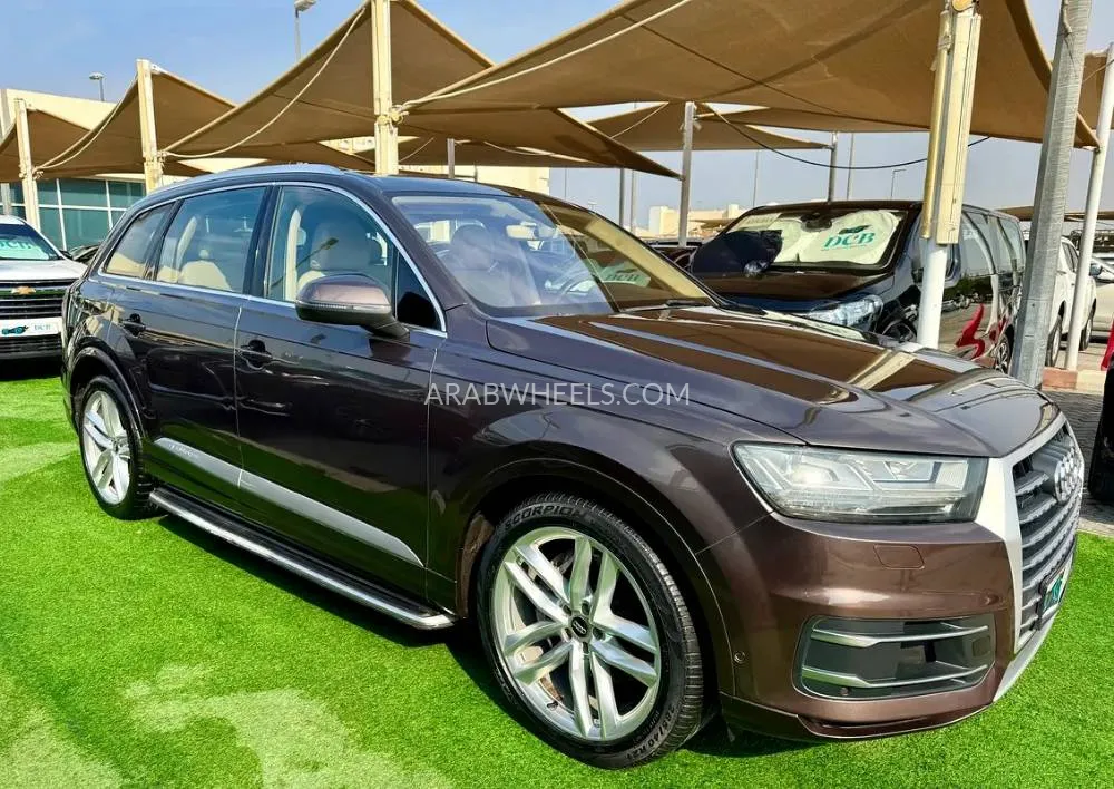 أودي Q7 2016 for Sale in الشارقة Image-3