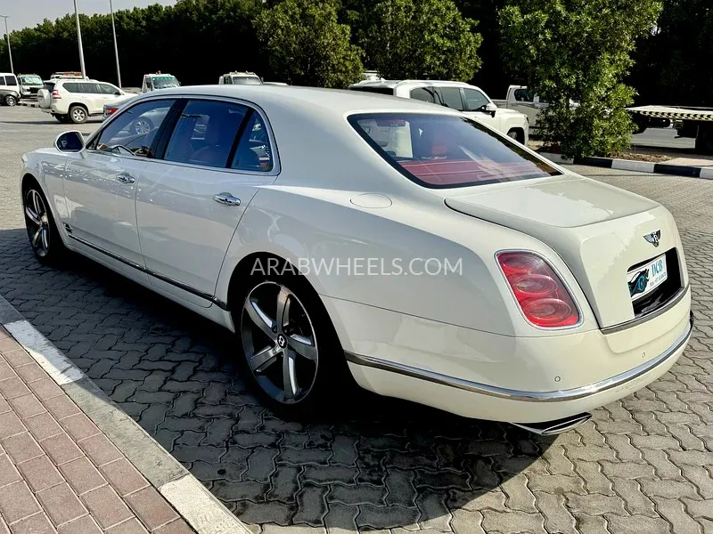 Bentley Mulsanne 2013 for Sale in Sharjah Image-10
