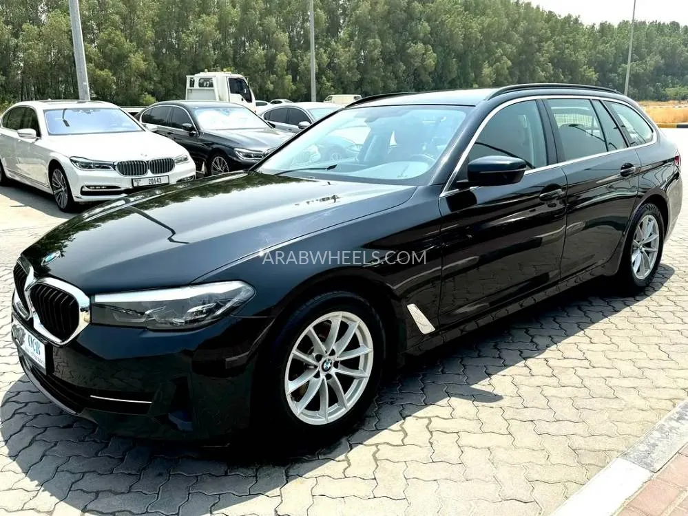 BMW 5 series 2023 for Sale in Sharjah Image-4