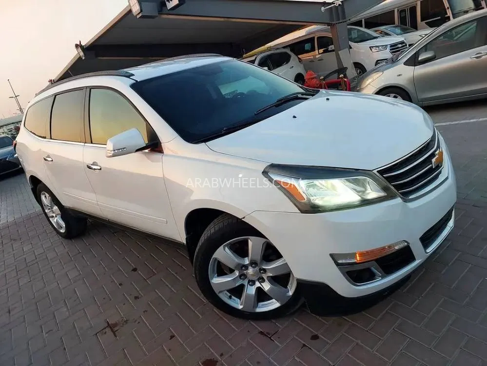 Chevrolet Traverse 2016 for Sale in Sharjah Image-3