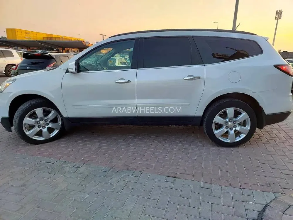 Chevrolet Traverse 2016 for Sale in Sharjah Image-8