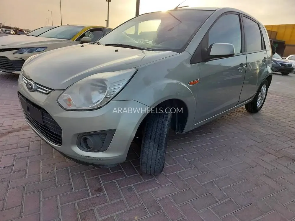Ford Figo 2014 for Sale in Sharjah Image-5