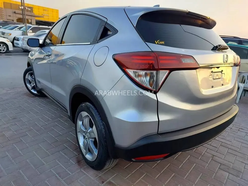 Honda HR-V 2022 for Sale in Sharjah Image-5