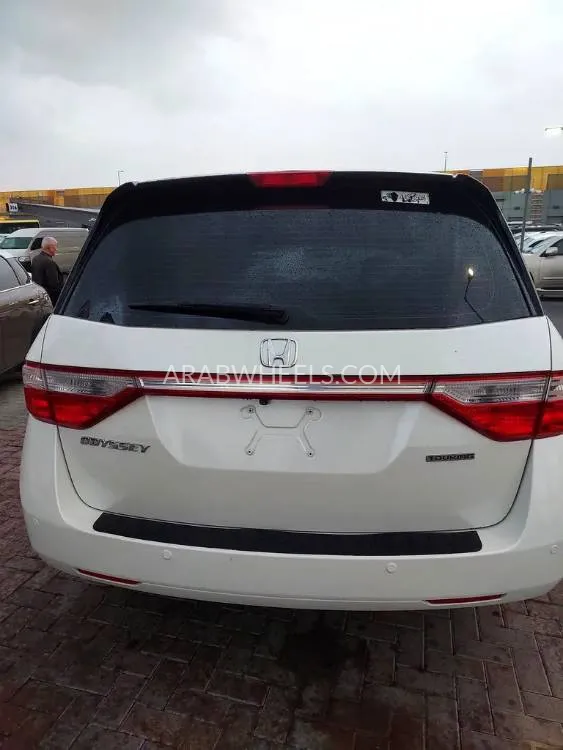 Honda Odyssey 2014 for Sale in Sharjah Image-5