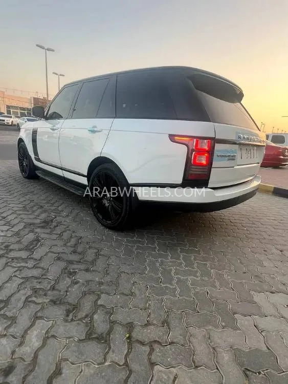 Land Rover Range Rover 2015 for Sale in Sharjah Image-10