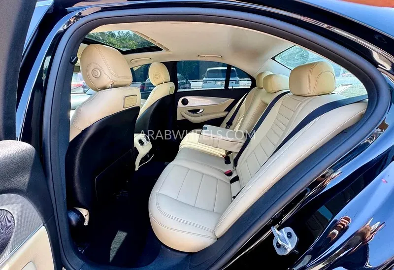 مرسيدس بنز كلاس E 2019 for Sale in الشارقة Image-5