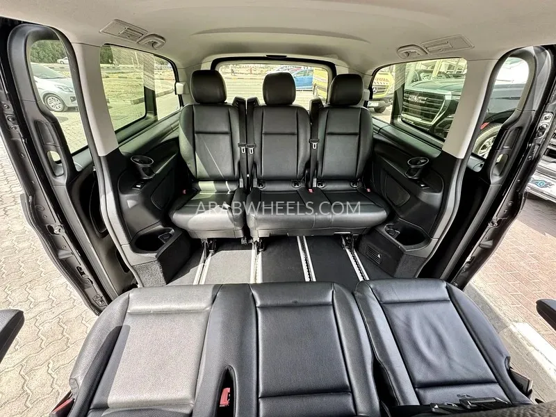 Mercedes Benz Vito 2020 for Sale in Sharjah Image-15