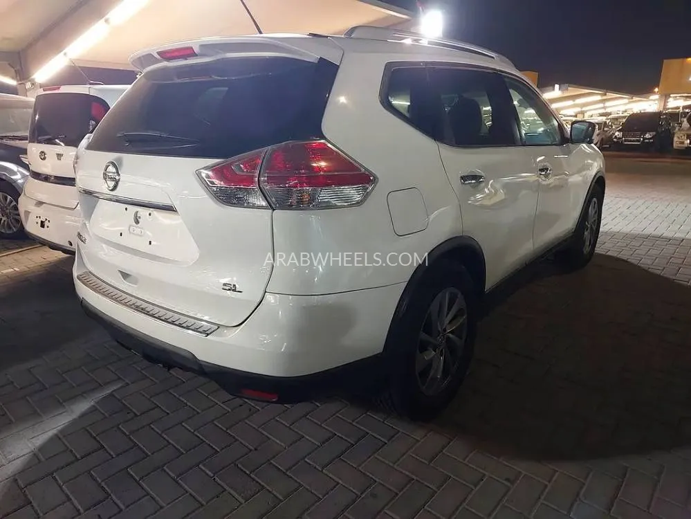 Nissan Rogue 2015 for Sale in Sharjah Image-4